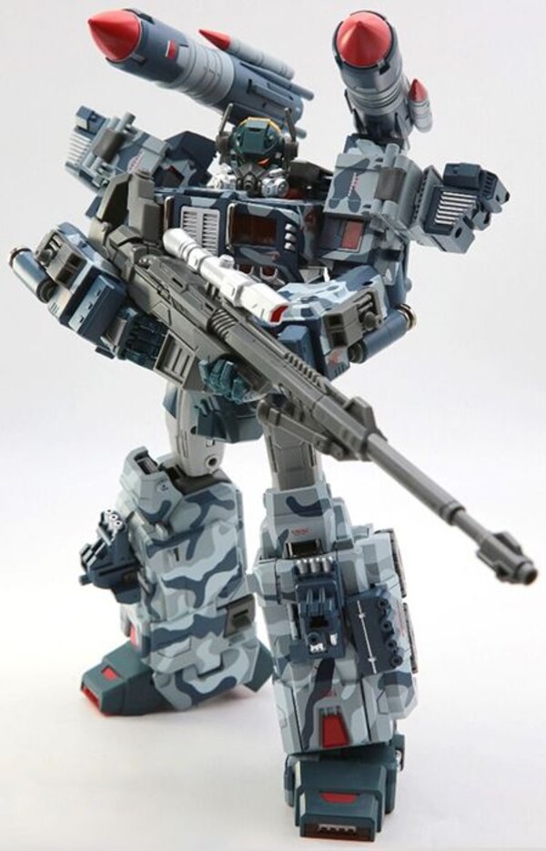 TFC Toys STC 01P Icewolf Image  (2 of 7)